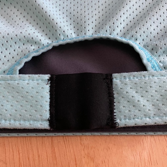 2 Champion sports bras - Picture 8 of 12